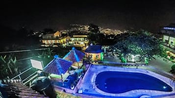 Piscina all'aperto