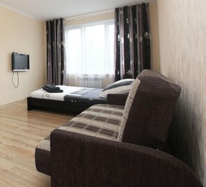 1 間睡房、高級寢具、熨斗/熨衫板、嬰兒床 (收費)