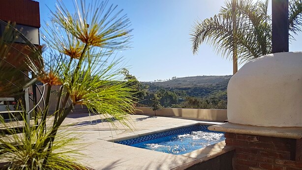 Outdoor spa tub - Villas Emilio (Ensenada)
