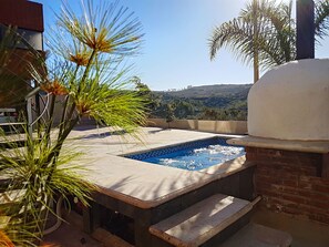 Outdoor spa tub - Villas Emilio (Ensenada)