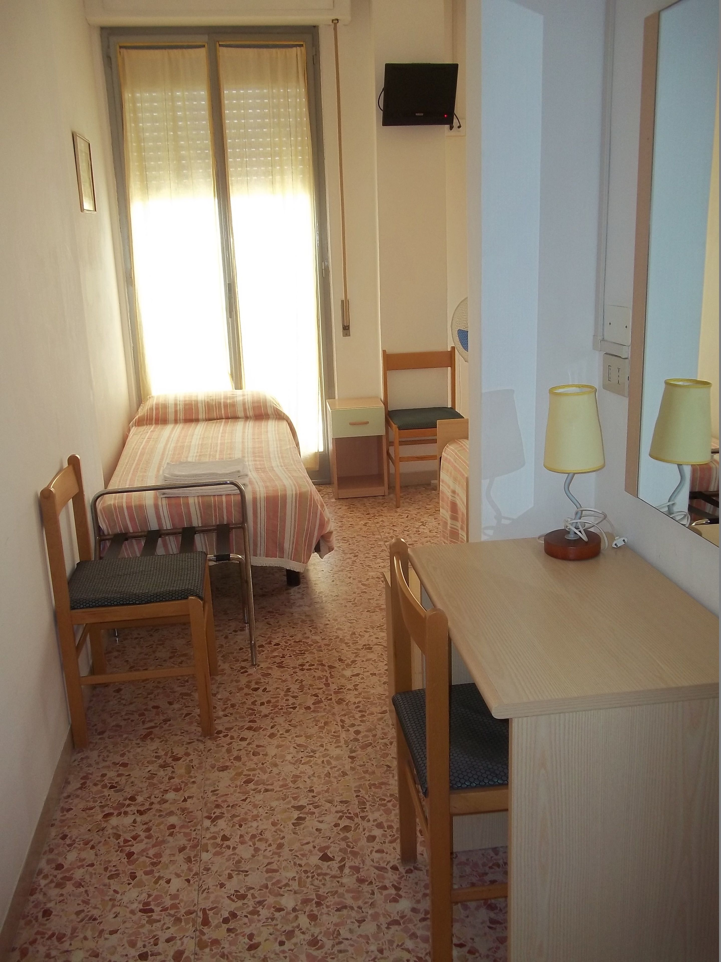 triple room, balcony | in-room safe, desk, free wifi, bed sheets