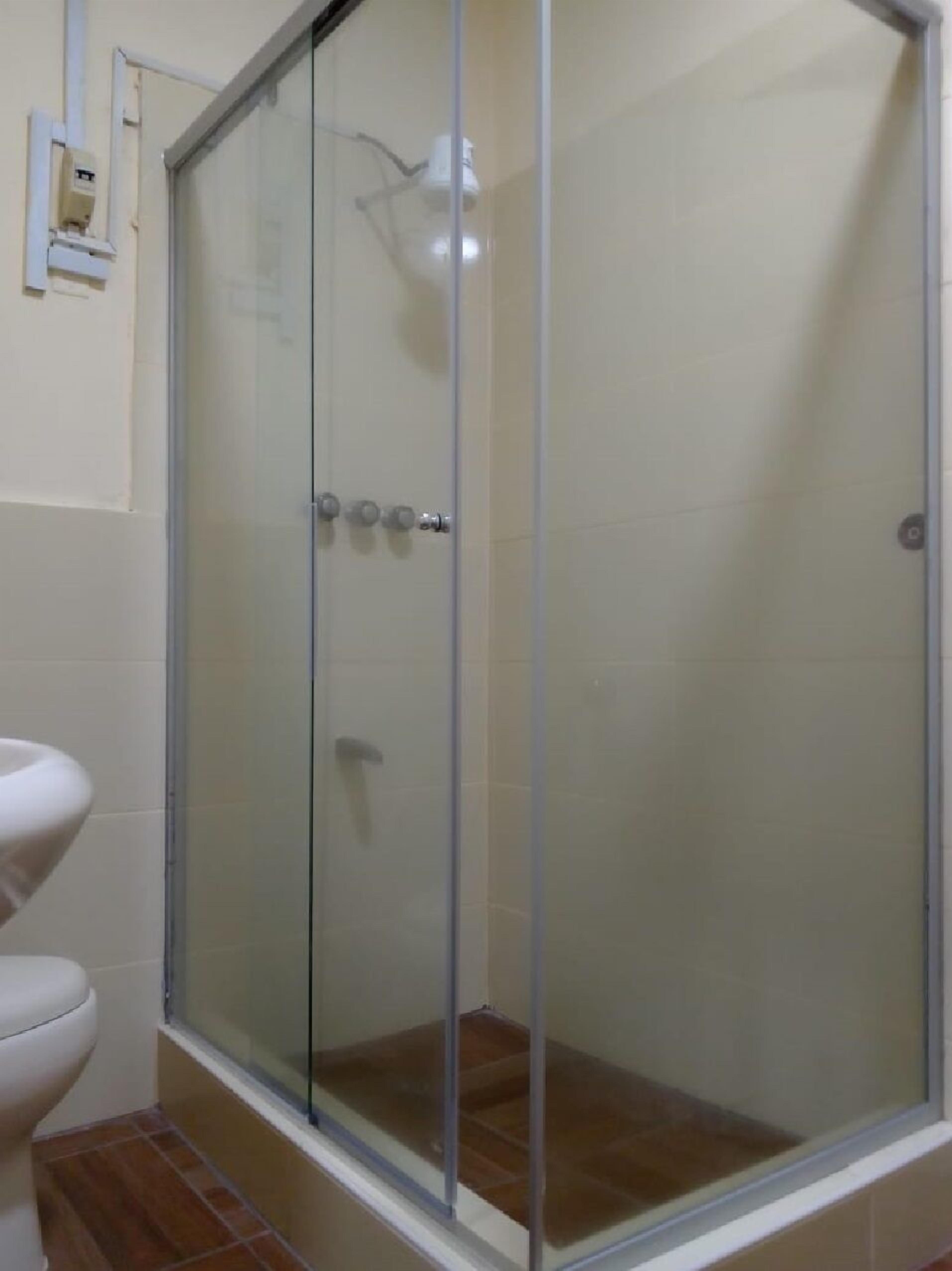 Dusche im Bad