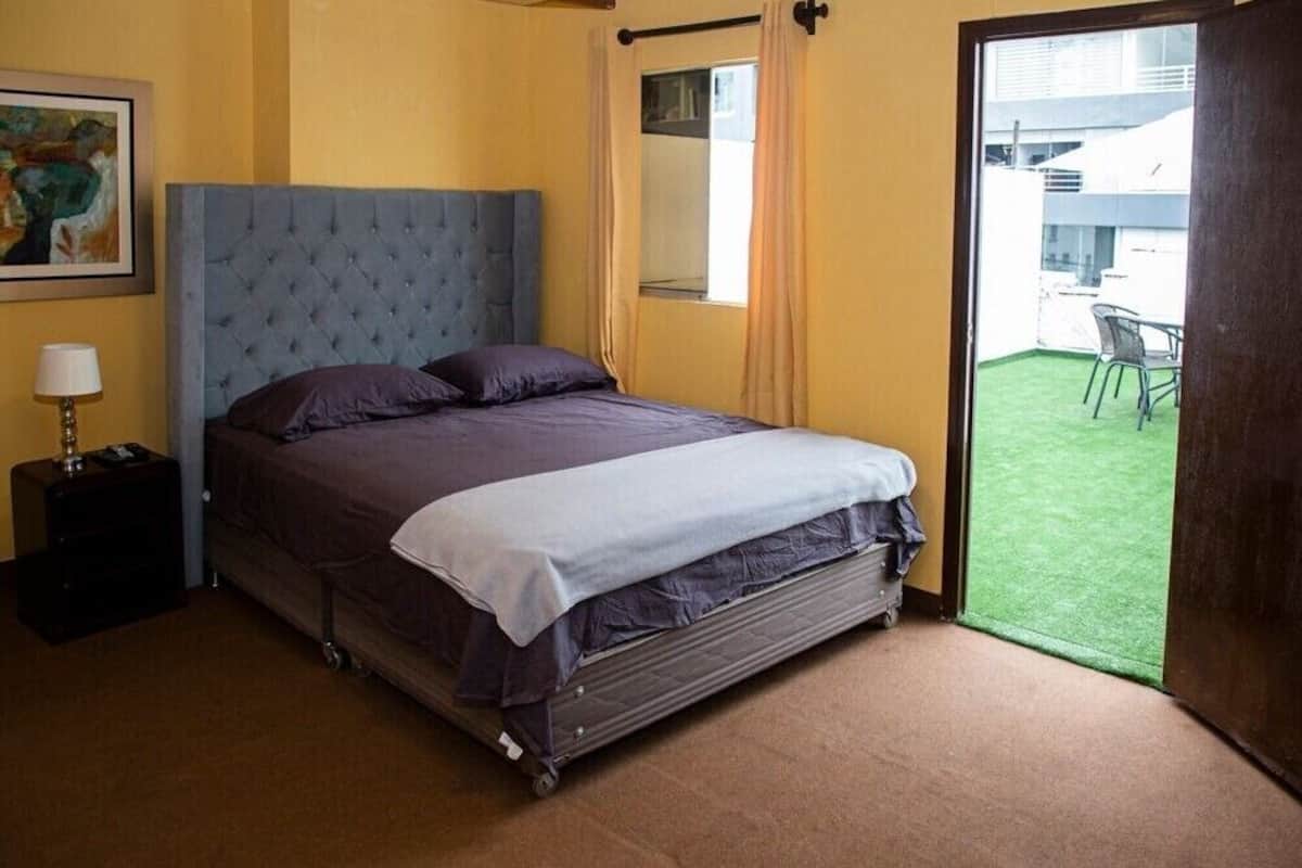 Habitación junior | Escritorio, wifi gratis y ropa de cama