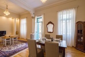 Living area - ArtDeco Athens (Athens)