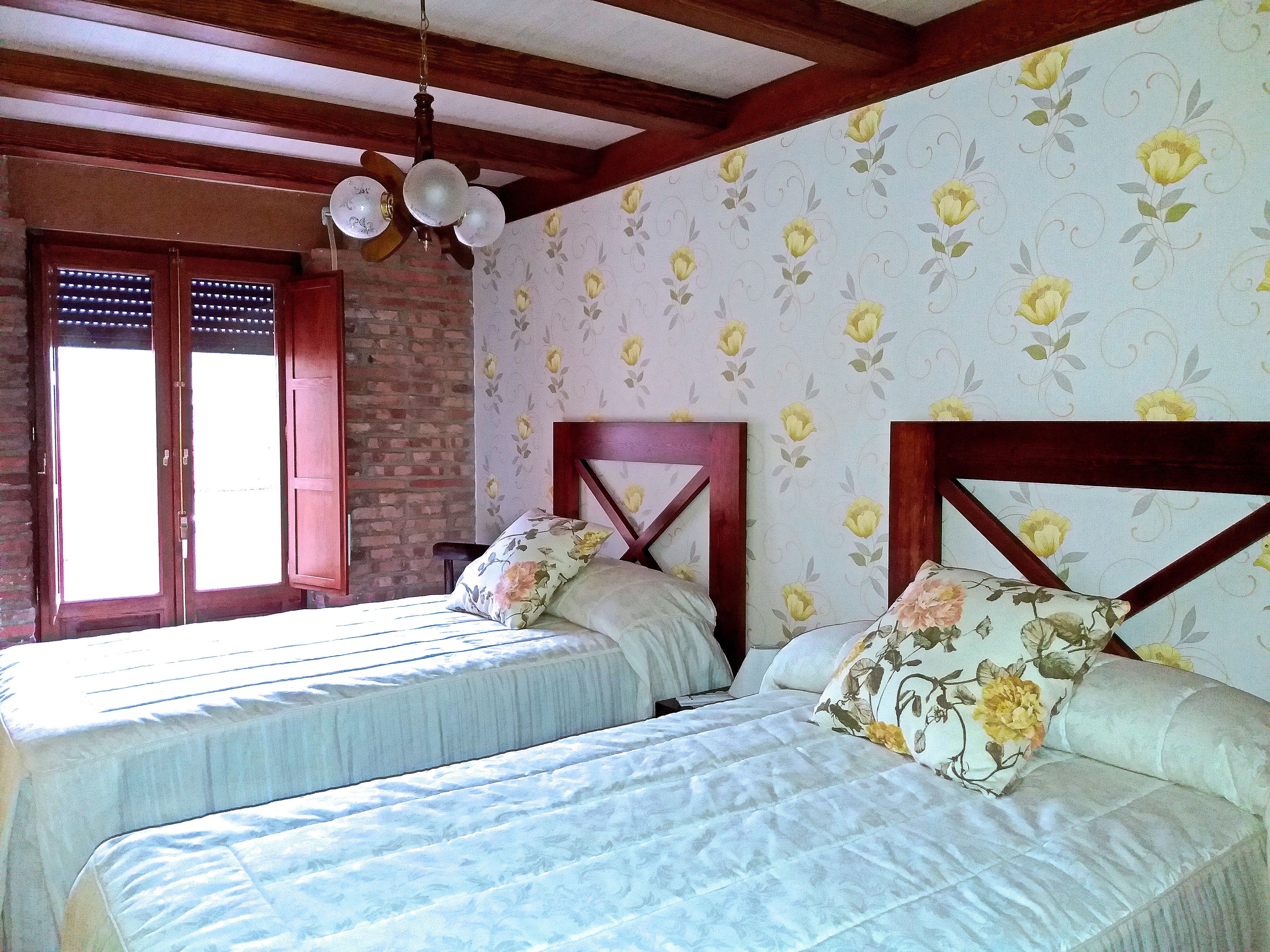 Double or Twin Room, Shared Bathroom | Free cots/infant beds, free WiFi, bed sheets