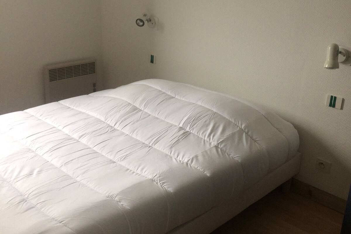 Double Room | Desk, blackout drapes, WiFi (free), bed sheets
