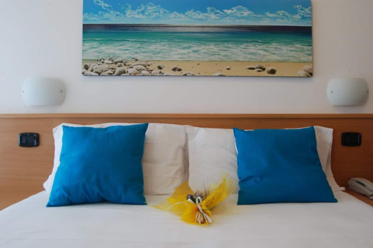 In-room safe, desk, free WiFi, bed sheets