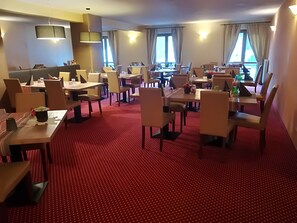 Free daily continental breakfast  - Hotel Adler (Foppolo)