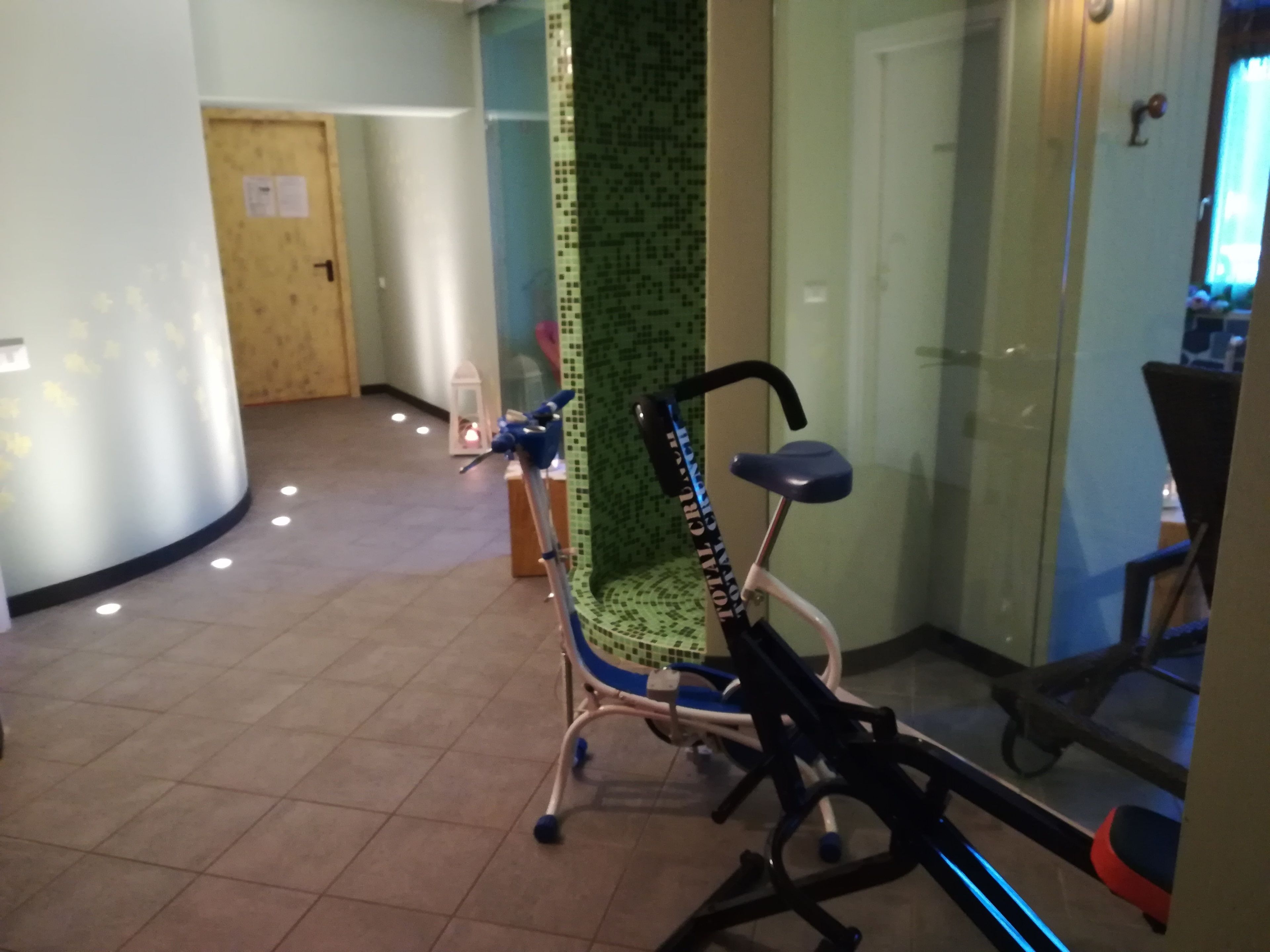 Sauna, salles de massage et de soins