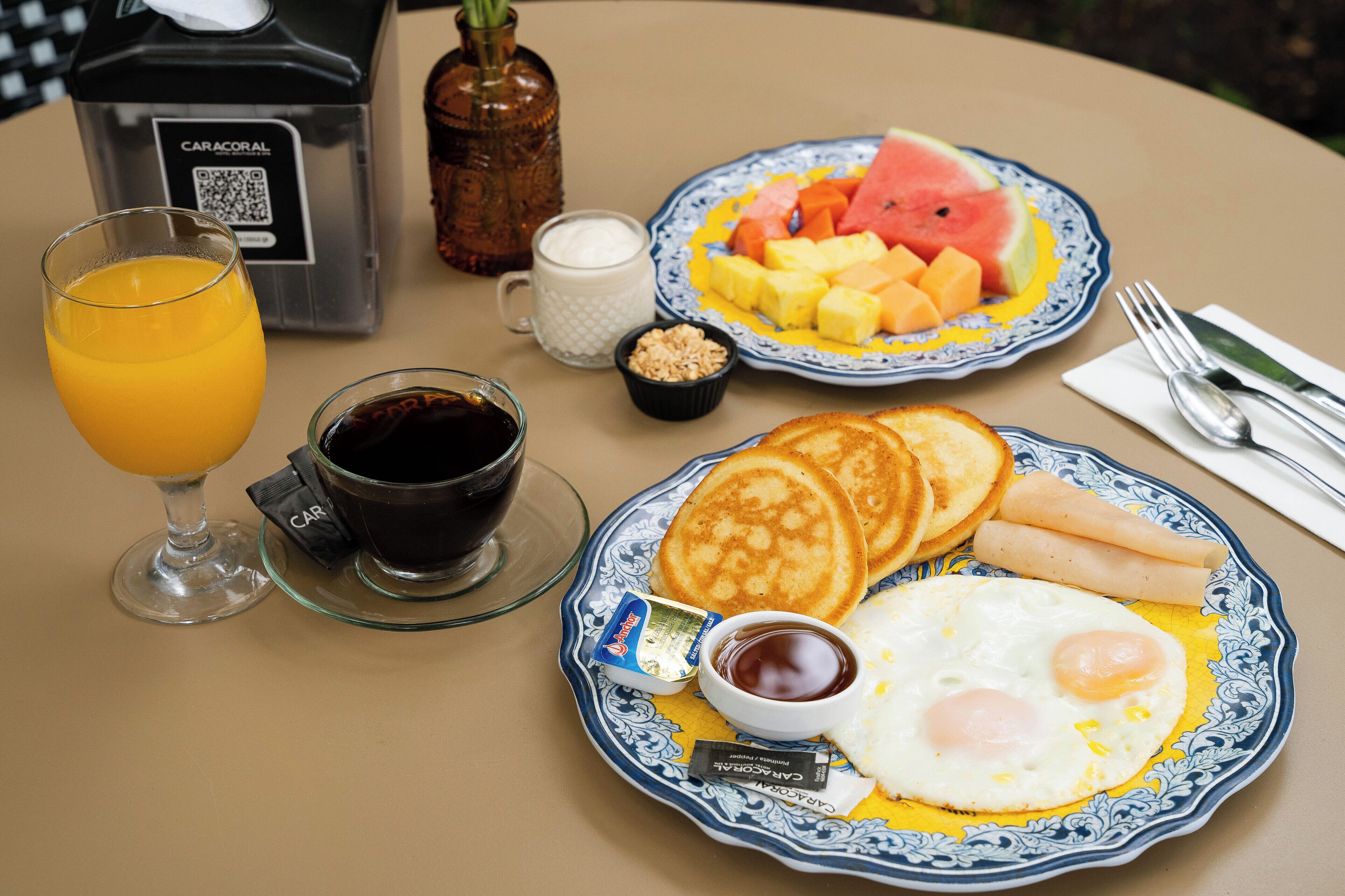 free continental breakfast