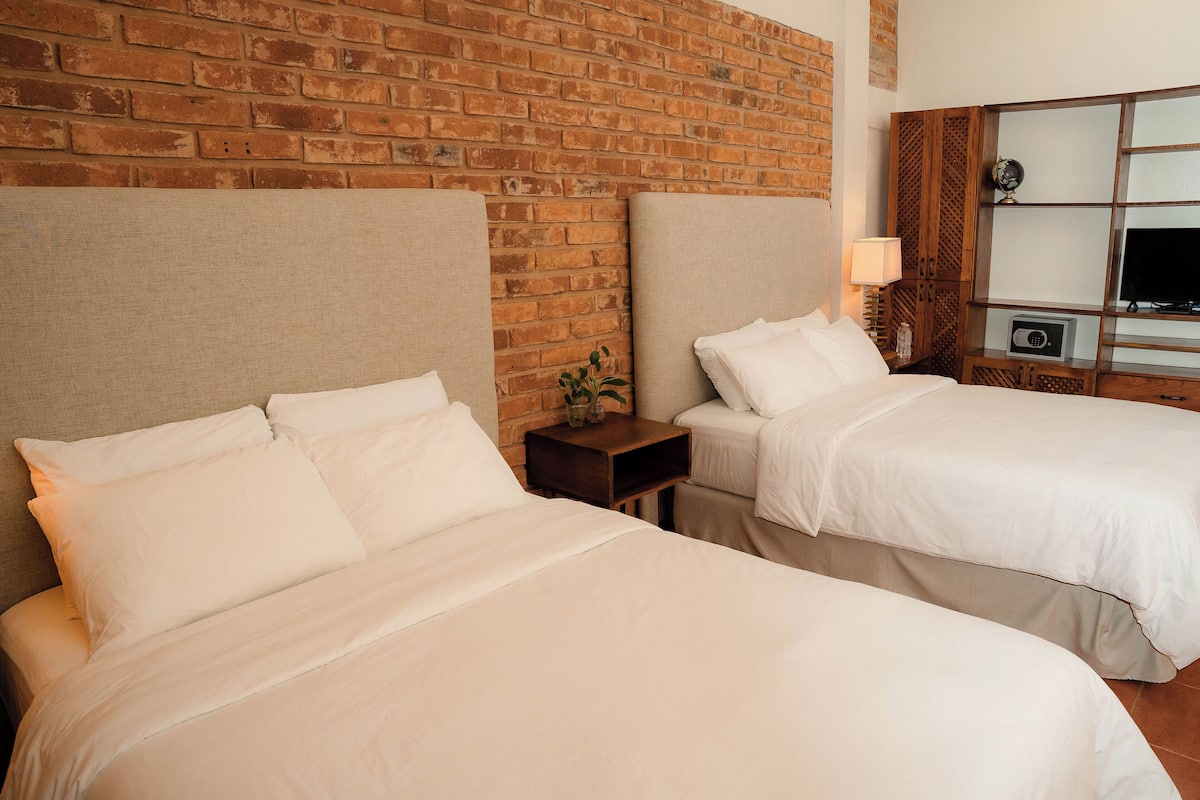 Deluxe Double Room, 2 Queen Beds