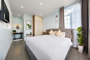 Dobbeltværelse - balkon - byudsigt | Italienske lagner fra Frette, minibar, individuelt design