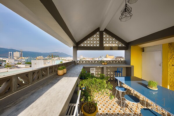 View from property - The Mirror Danang Hostel (Da Nang)