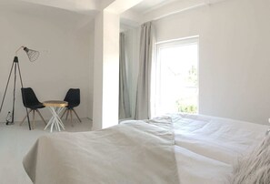 Deluxe Apartment, Hill View | 1 bedroom, premium bedding, individually decorated - City Center Boutique Apartments (Brasov)