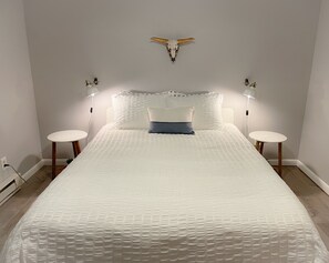 3 habitaciones, tabla de planchar con plancha, cuna de viaje y wifi 