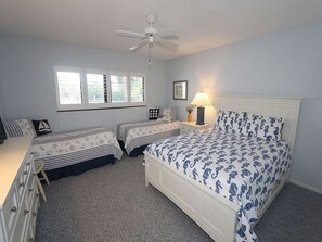 2 bedrooms, iron/ironing board, free WiFi, bed sheets