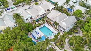 A heated pool - SUN, SEA & SKY at Truman Annex in Key West (Key West)