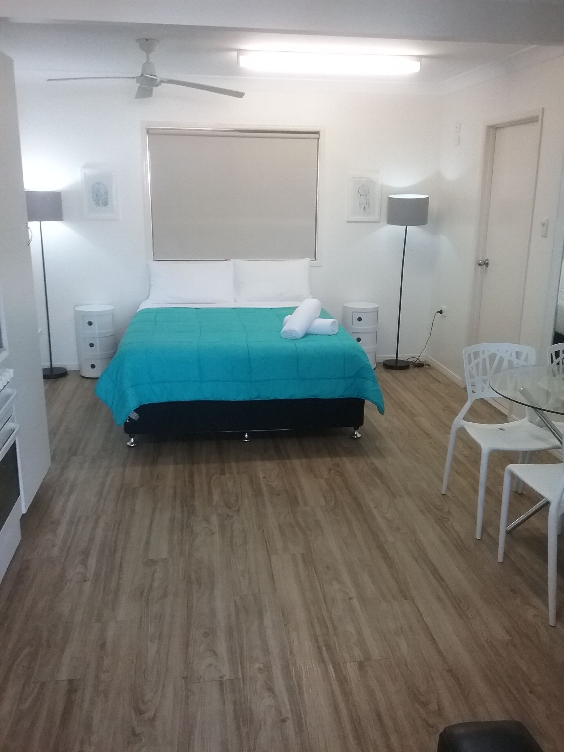 Seaside Studio 11 - Walk To The Beach!! — image 15