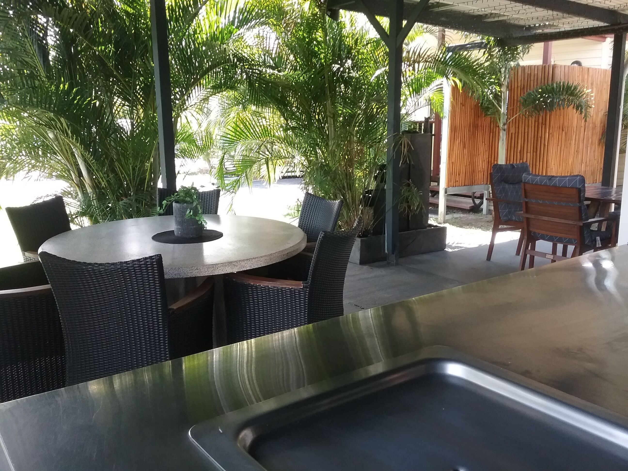 Seaside Studio 11 - Walk To The Beach!! — image 12