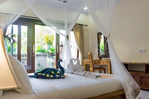 1 bedroom, desk, free WiFi, bed sheets - Eka Bali Guest House (Ubud)