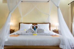 1 bedroom, desk, free WiFi, bed sheets - Eka Bali Guest House (Ubud)