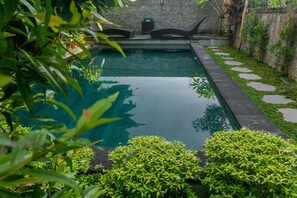 Outdoor pool - Eka Bali Guest House (Ubud)