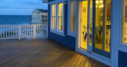 FREE Pool Heat for remaining April-May weeks! Semi-Oceanfront! Incredible Views!