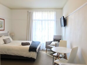 Studio, 1 Queen Bed | 2 bedrooms, blackout curtains, soundproofing, iron/ironing board - S&P Apartments - Central Station (Brisbane)