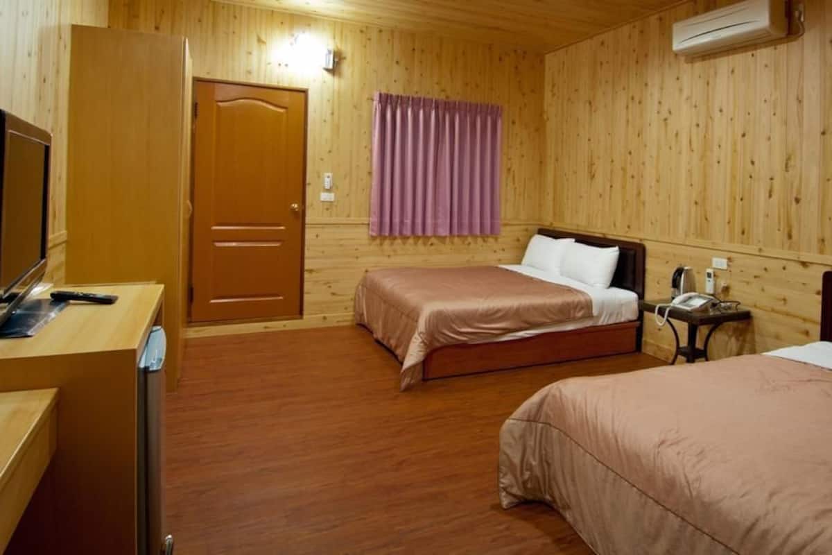 Habitación estándar doble | Escritorio, wifi gratis, ropa de cama