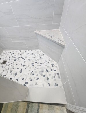 Interior - Beautiful, 2100 sq ft 3/2 w/ocean views & easy ocean & gulf access. (Cudjoe Key)