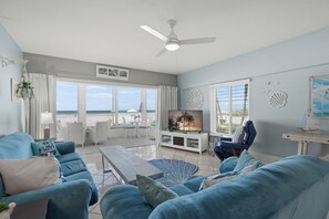 Smart TV, foosball, table tennis - Island House Beach Resort 1S (Siesta key)