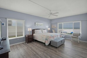 2 bedrooms, iron/ironing board, free WiFi, bed sheets - Island House Beach Resort 1S (Siesta key)