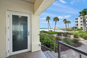 Property grounds - Island House Beach Resort 1S (Siesta key)