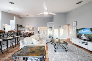 TV, DVD player - Spacious, Heated Pool Home w/ Gulf Access- Villa Sunset Point - Roelens Vacations (Cape Coral)