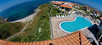 DOUBLE ROOM 14 in a quiet hotel with SEA VIEW