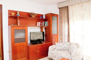 2 chambres, fer et planche à repasser, draps fournis