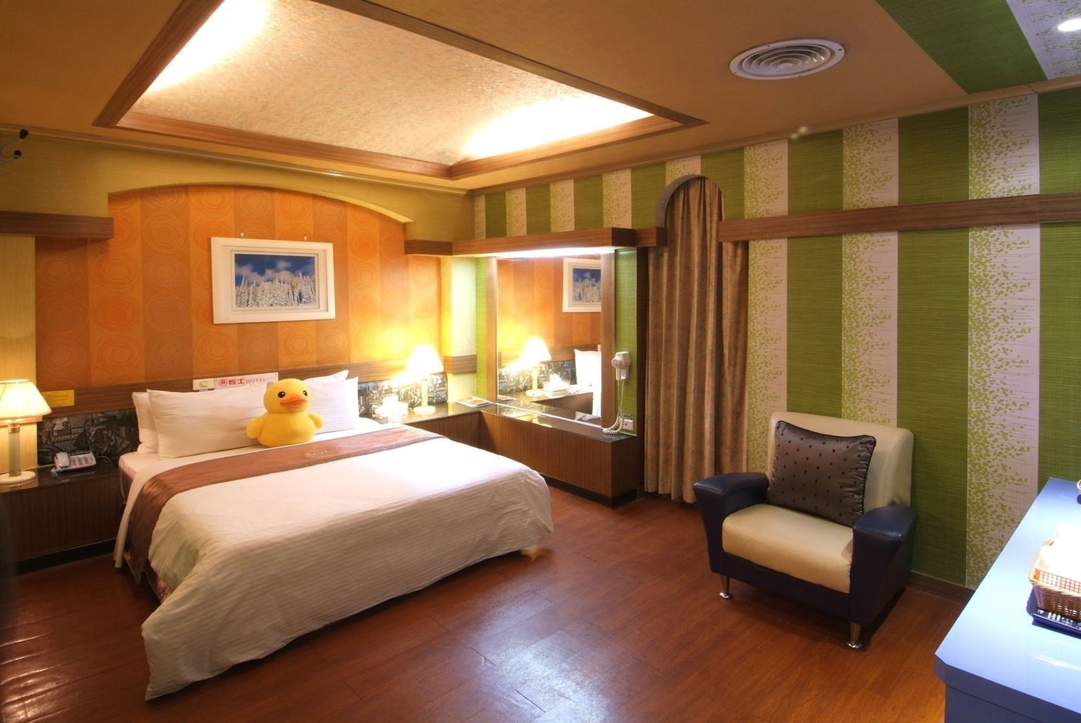 Wifi gratis y ropa de cama 