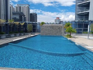 Outdoor pool - Imperial Regency Suites Petaling Jaya (Kuala Lumpur)