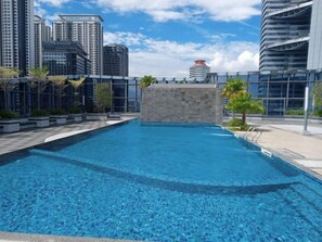 Piscine sur le toit