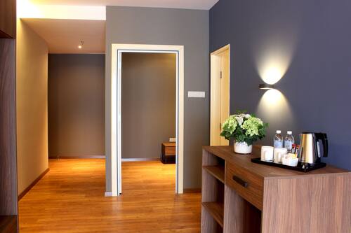 Suite Familiale | Coffres-forts dans les chambres, bureau
