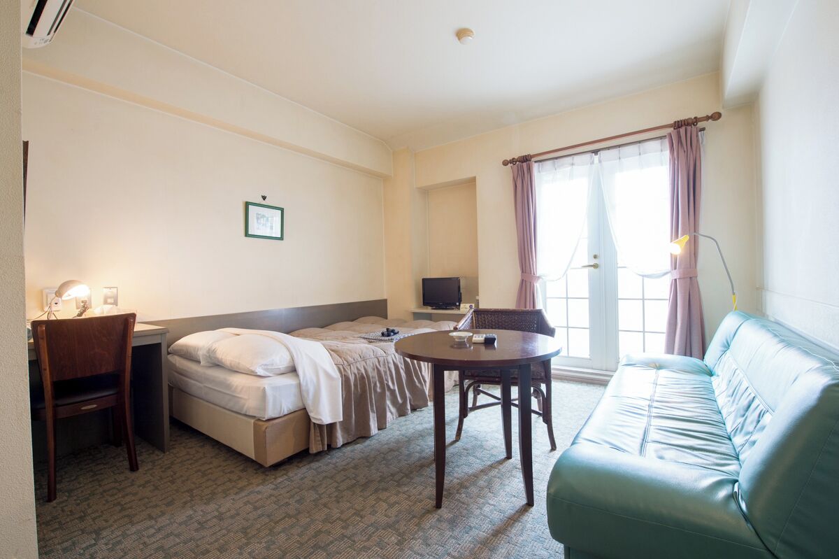 Down duvets, desk, blackout curtains, free WiFi