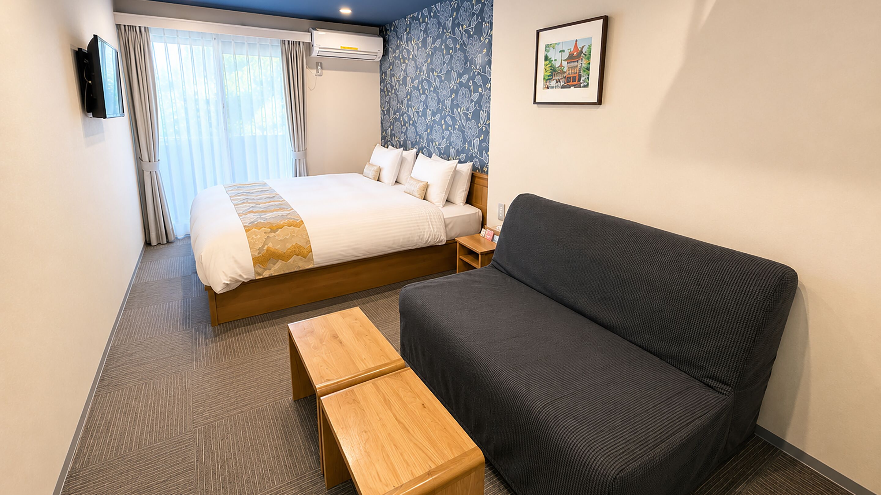Family Room | In-room safe, WiFi (free), bed sheets
