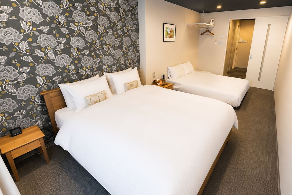 In-room safe, free WiFi, bed sheets