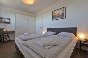 1 bedroom, in-room safe, desk, WiFi