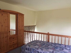 Unclassified image, 2 of 19, button