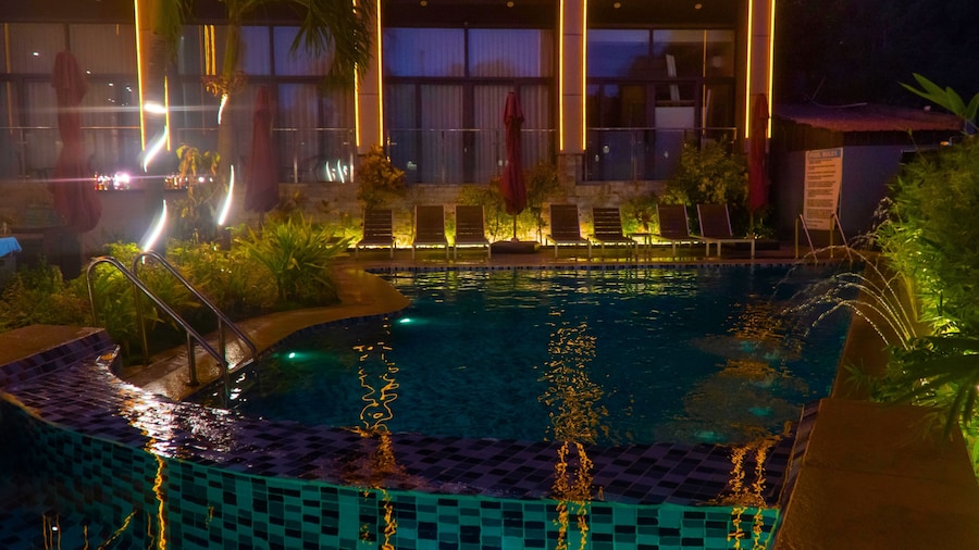 Vienna Hotel (Newly Renovated 2025)