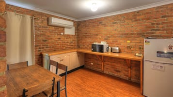 Chambre Familiale, 2 chambres (Unit A) | Literie de qualité supérieure, bureau, fer et planche à repasser