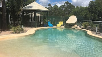 Piscine extérieure