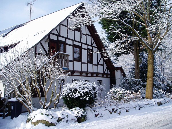 Unclassified image, 1 of 77, button