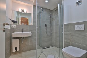 Shower - Ohlerich storage app. 39 - Ohlerich Speicher App. 39 (Wismar)